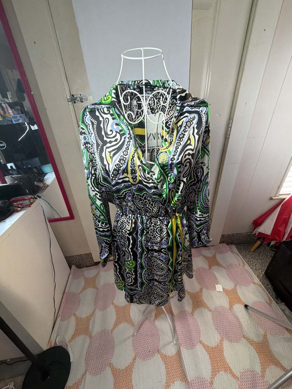 Zara Multicolored Paisley Print Lapel Collar Long Sleeve Wrap Dress Size M NWT - Picture 1 of 6